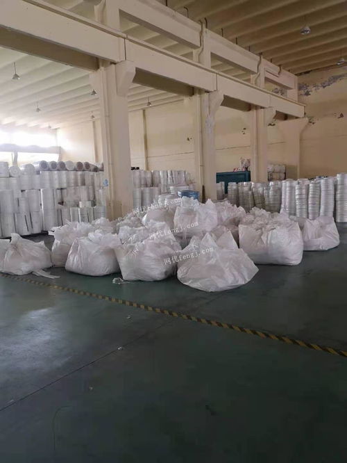 無紡布廠處理積壓庫存衛生巾原材料 無紡布 200噸