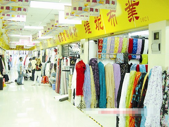 服裝業不景氣殃及廈布料市場